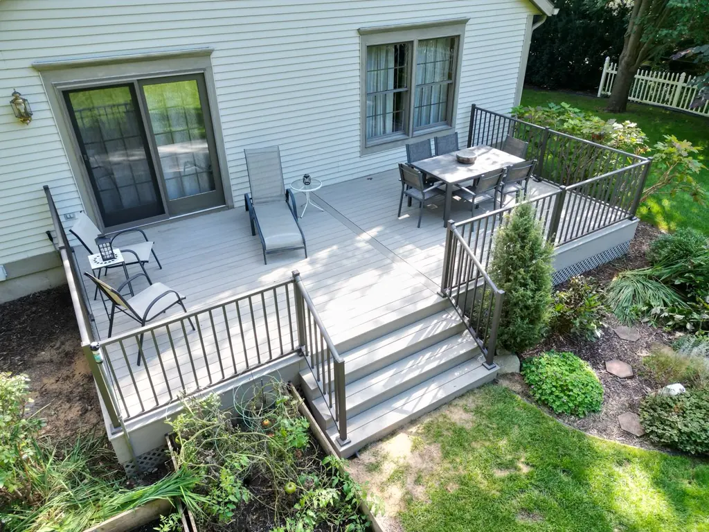 TimberTech Weathered Oak Deck with Westbury Tuscany Railing — photo 1