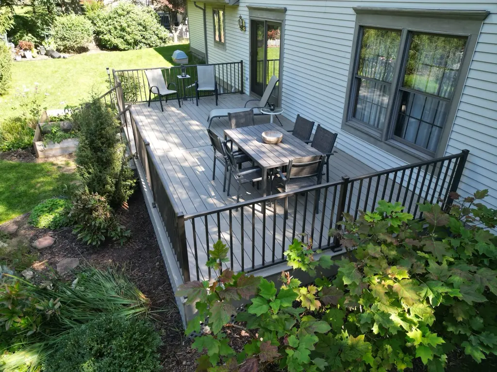 TimberTech Weathered Oak Deck with Westbury Tuscany Railing — thumbnail 3