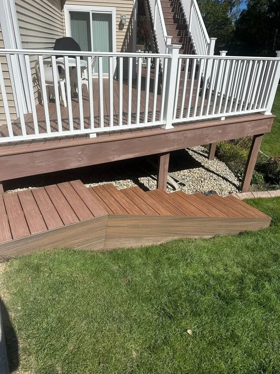 Composite Staircase with White Vinyl Railing