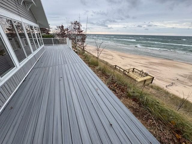 Lakefront Trex Foggy Wharf Deck — thumbnail 4