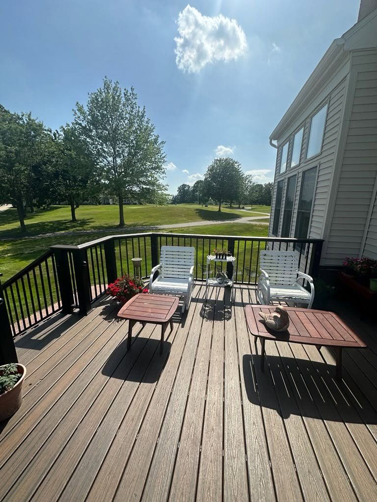 Multi-Level Trex Deck with Cocktail Rail & Stair Lighting — thumbnail 4