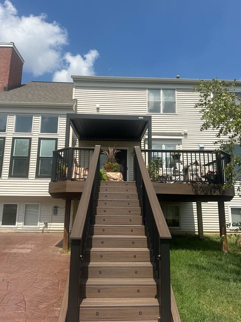 Deck with Pergolux Retractable Pergola — thumbnail 2