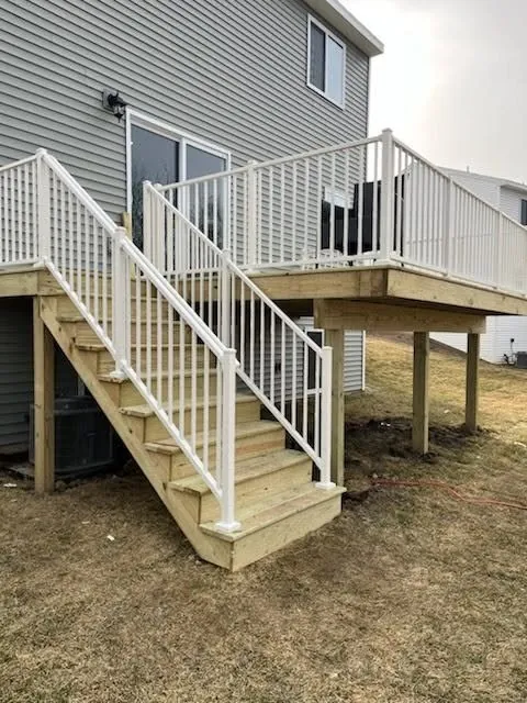14' x 12' Deck with Picture-Framed Railing