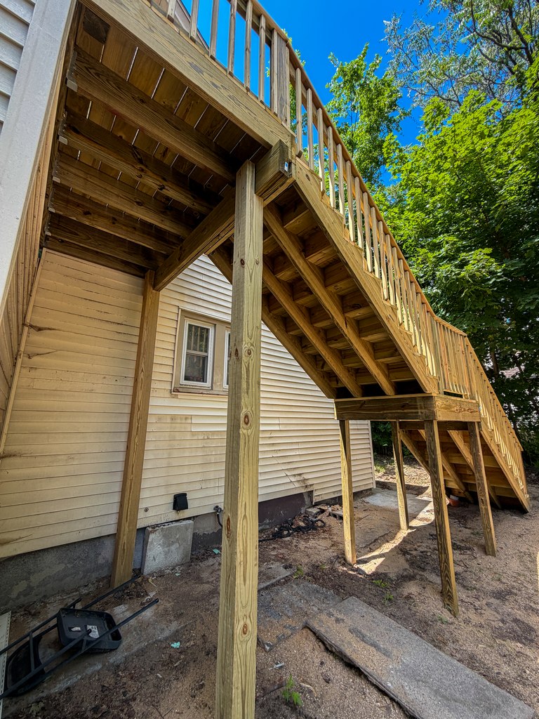 Pressure-Treated Switchback Staircase with Dual Platforms — thumbnail 4