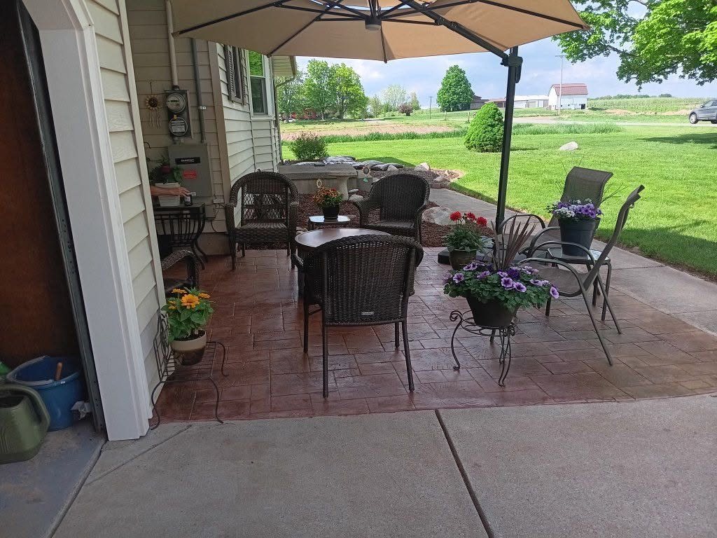 Stamped Concrete Patio Retreat — thumbnail 3
