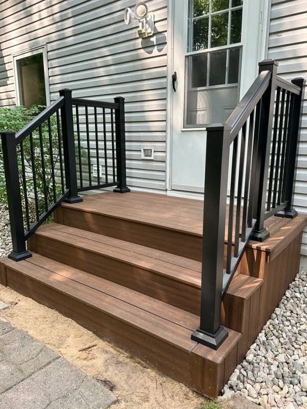 Trex Cinnamon Cove Deck with TimberTech Handrail