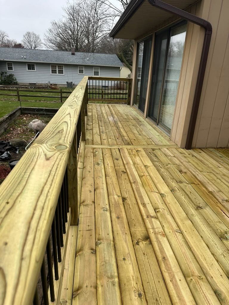 30' Southern Yellow Pine Deck with Lounge Space — photo 1