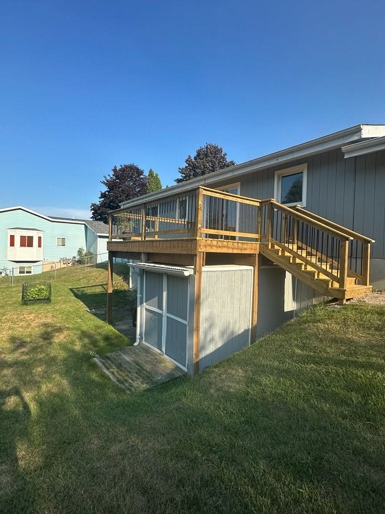 Southern Yellow Pine Deck with Walkout Stairs — thumbnail 3