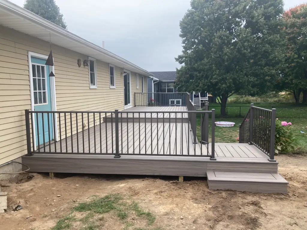 38' x 12' Dual Level Deck — thumbnail 2