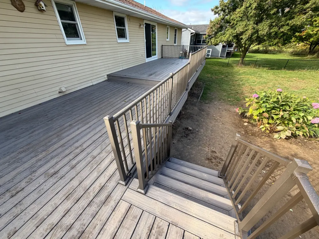 38' x 12' Dual Level Deck — thumbnail 4