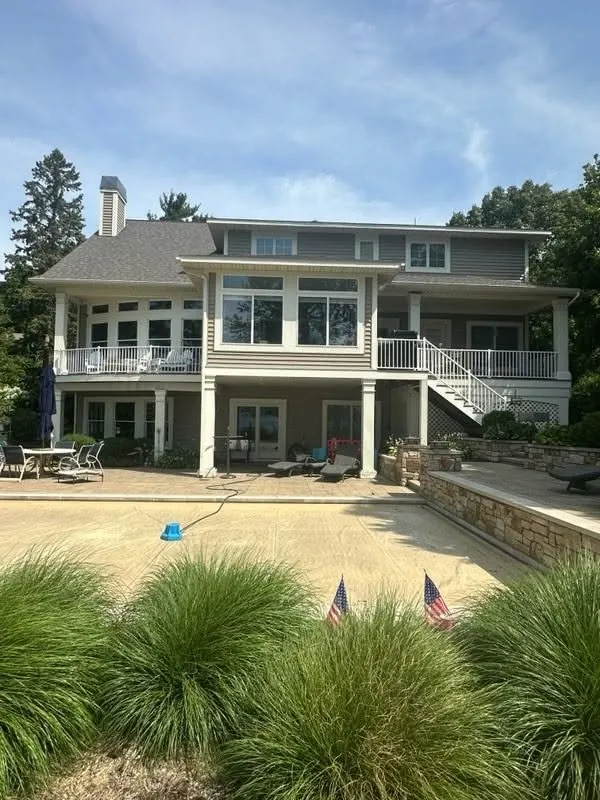 Waterfront Trex Deck with White Westbury Railing